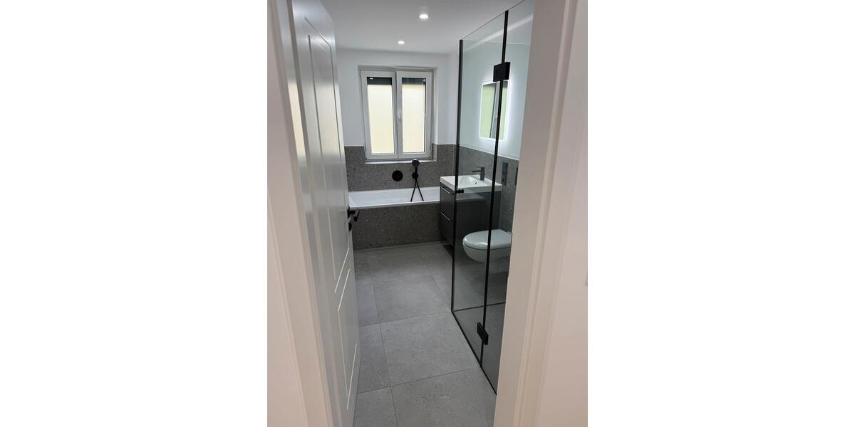 Etagenwohnung Dachau - 4 Zimmer, 92 m&sup2;, 2.600&euro; | Angebot:26549915