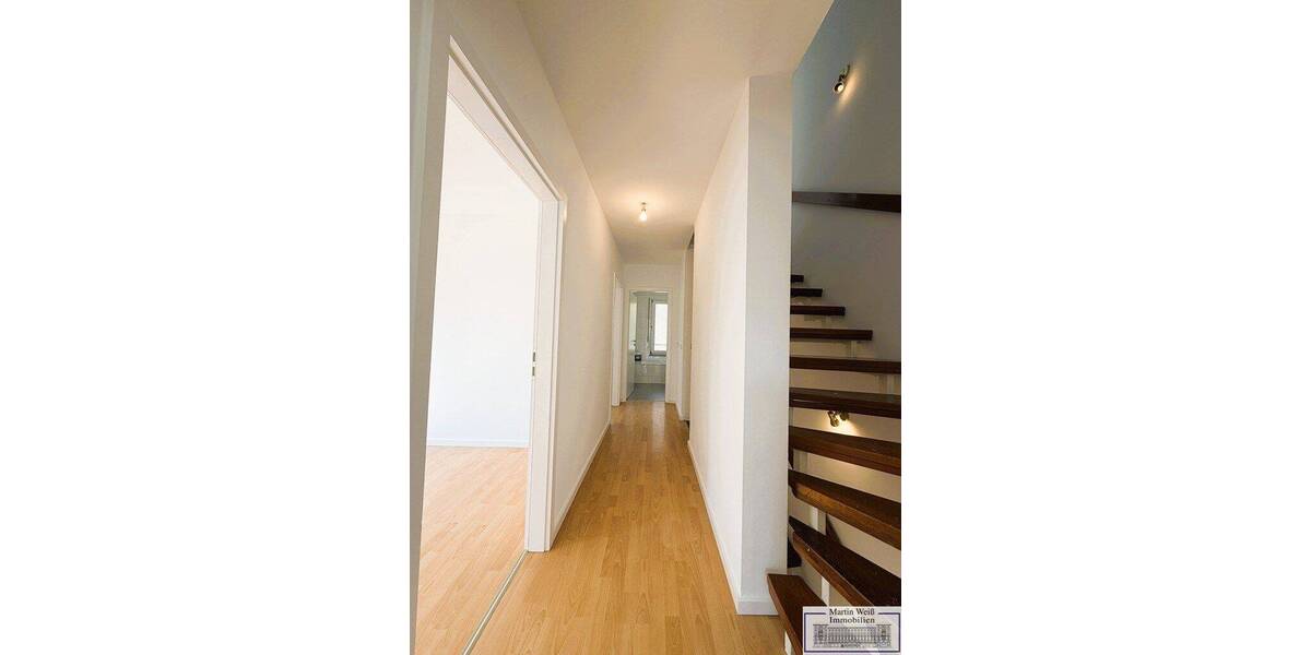 Reihenendhaus München Thalk.Obersendl.-Forsten-Fürstenr.-Solln - 5 Zimmer, 125 m&sup2;, 2.795&euro; | Angebot:25986381