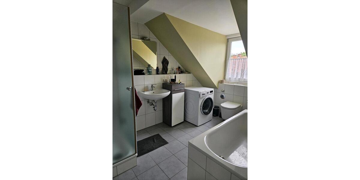 Dachgeschoßwohnung München Sendling-Westpark - 3 Zimmer, 65 m&sup2;, 1.570&euro; | Angebot:26680226