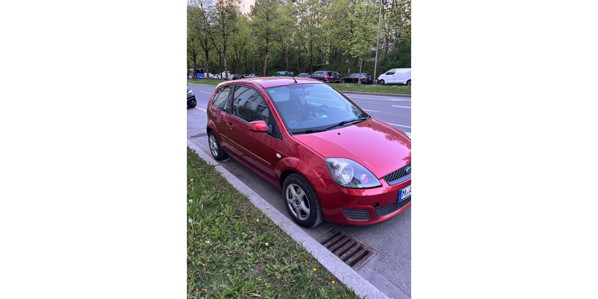 Ford Fiesta 148.000 km 2.750 &euro; München 81737