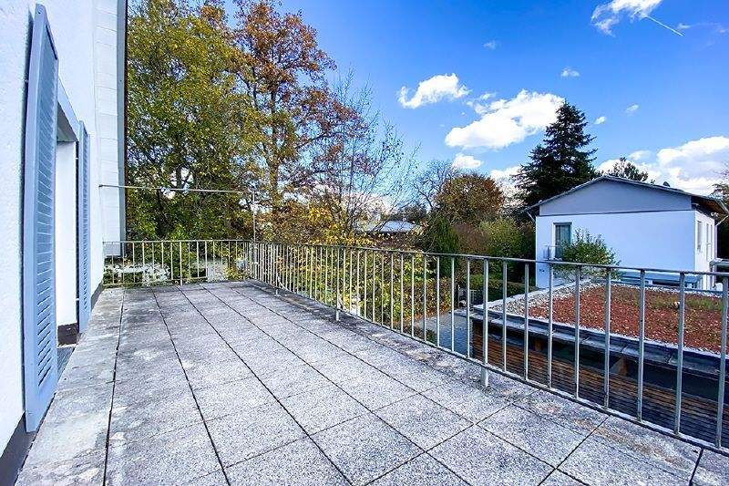 Einfamilienhaus Gräfelfing - 4 Zimmer, 131 m&sup2;, 2.800&euro; | Angebot:25769769