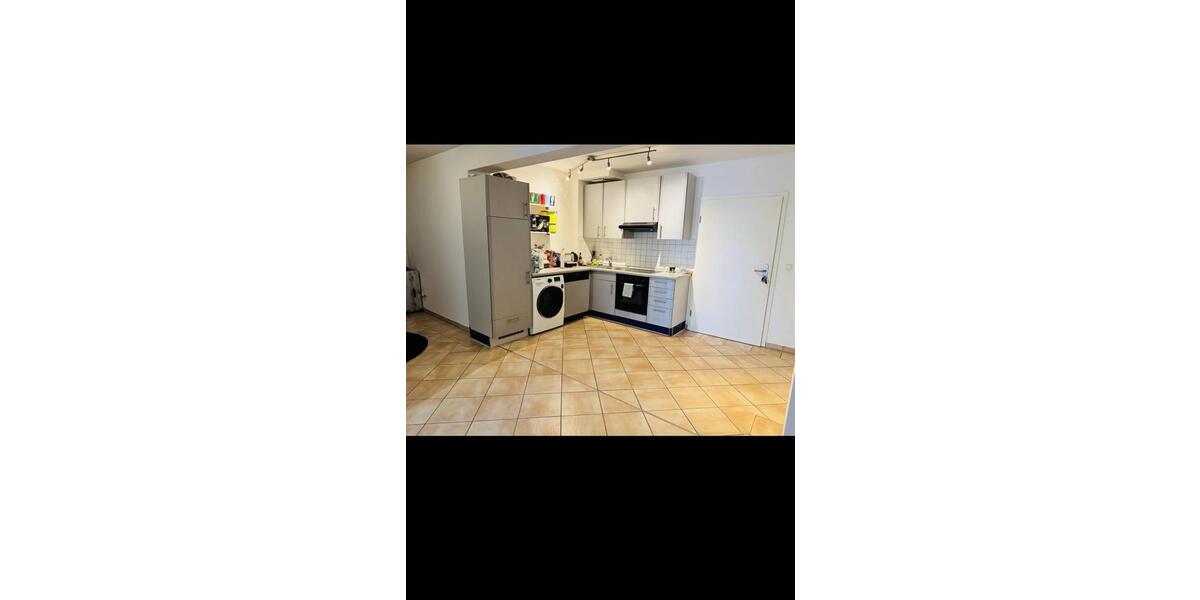 2 Zimmer Wohnung mit großem Balkon ( Strasslach - Dingharting) 2 zimmer