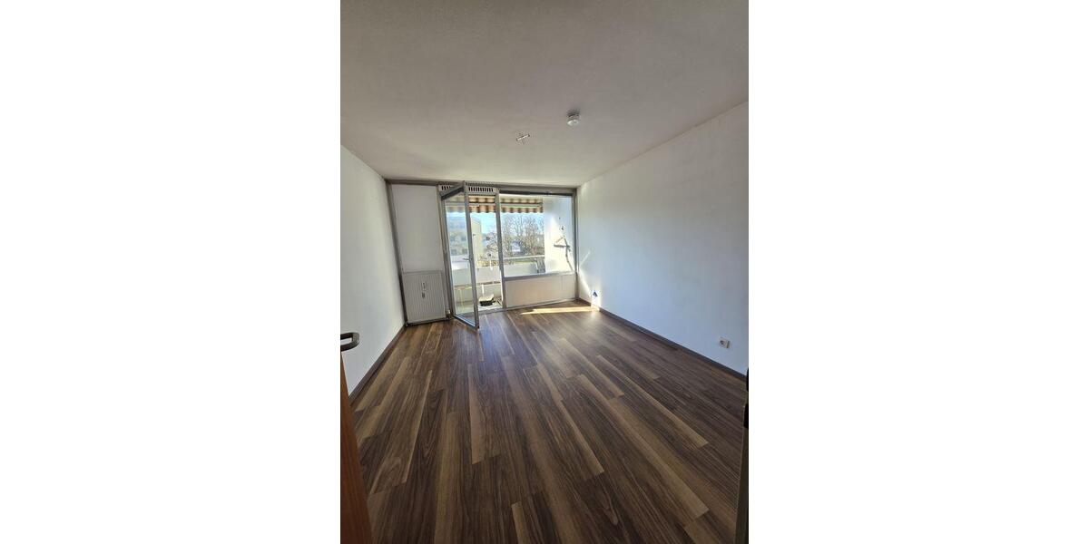 Etagenwohnung Fürstenfeldbruck - 4 Zimmer, 98 m&sup2;, 2.500&euro; | Angebot:26285852