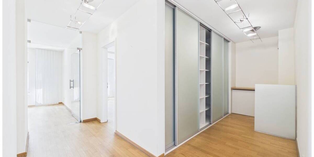 Gewerbeobjekt München Maxvorstadt - 4 Zimmer, 99 m&sup2;, 1.286.000&euro; | Angebot:25699175