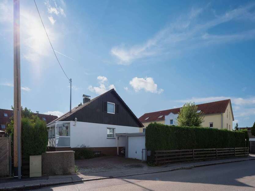 Haus zum Kaufen in Hallbergmoos 730.000 € 115 m²