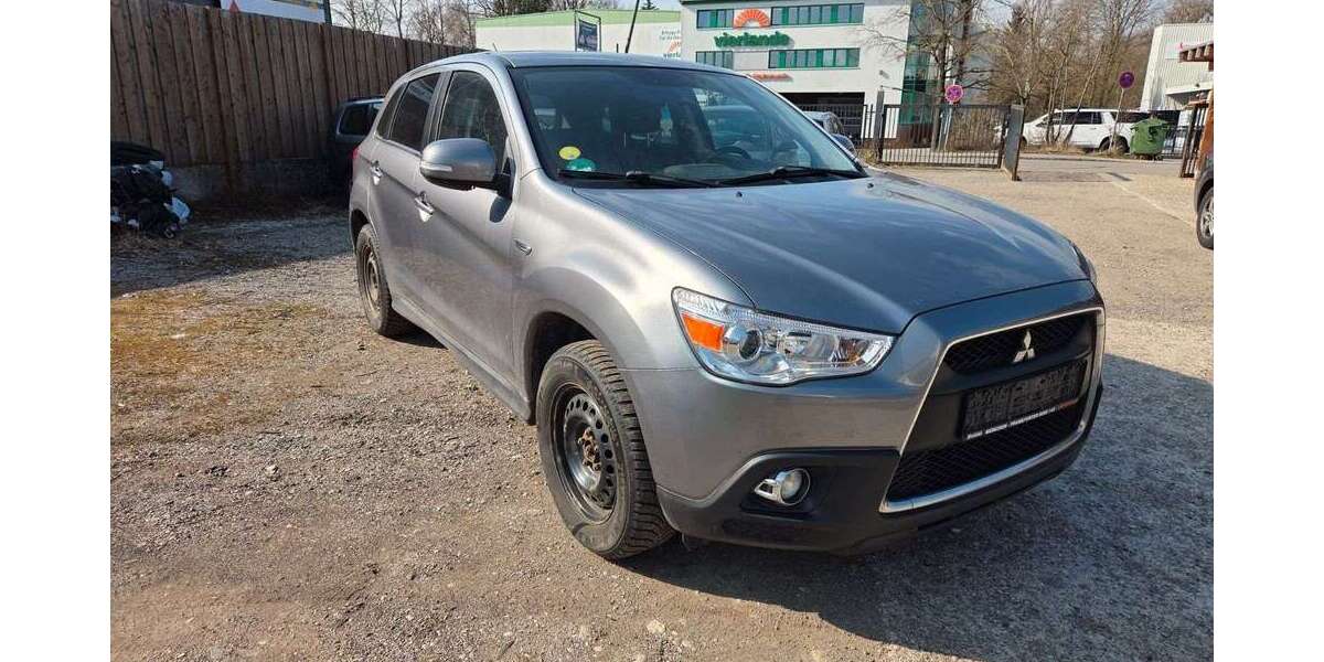 Mitsubishi ASX 214.000 km 3.399 &euro; Hohenbrunn 85662