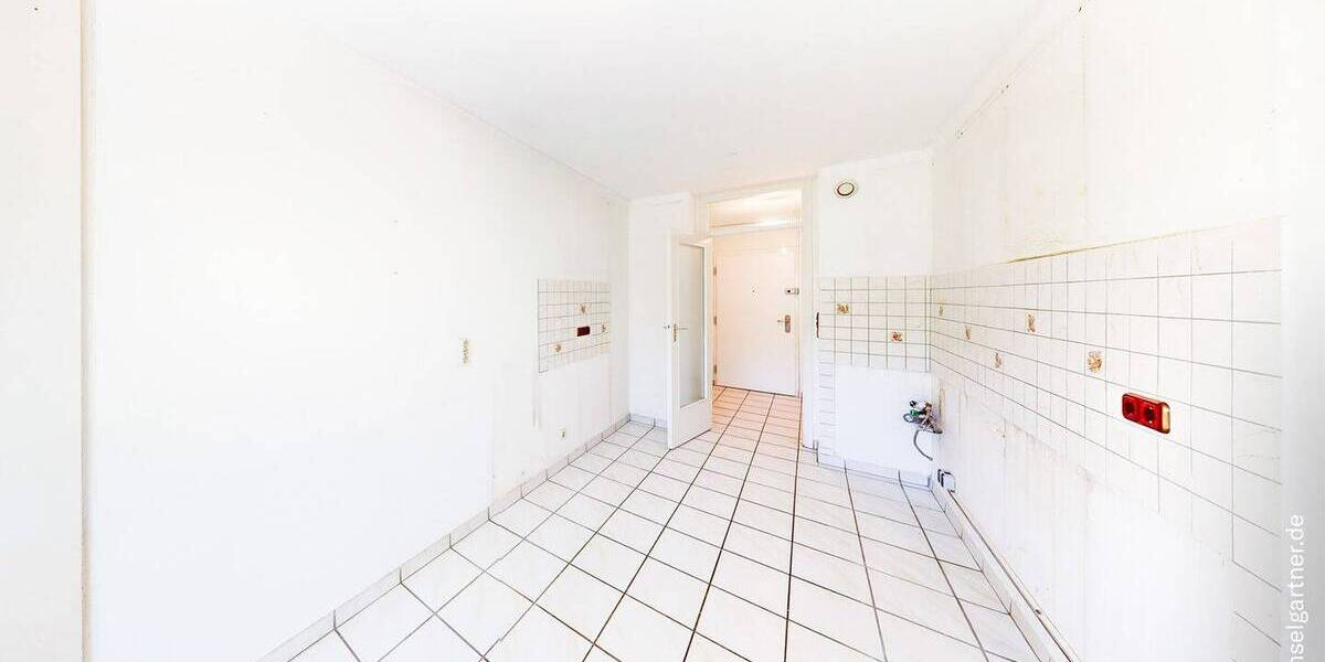 Etagenwohnung München Bogenhausen - 4 Zimmer, 79 m&sup2;, 490.000&euro; | Angebot:26824747