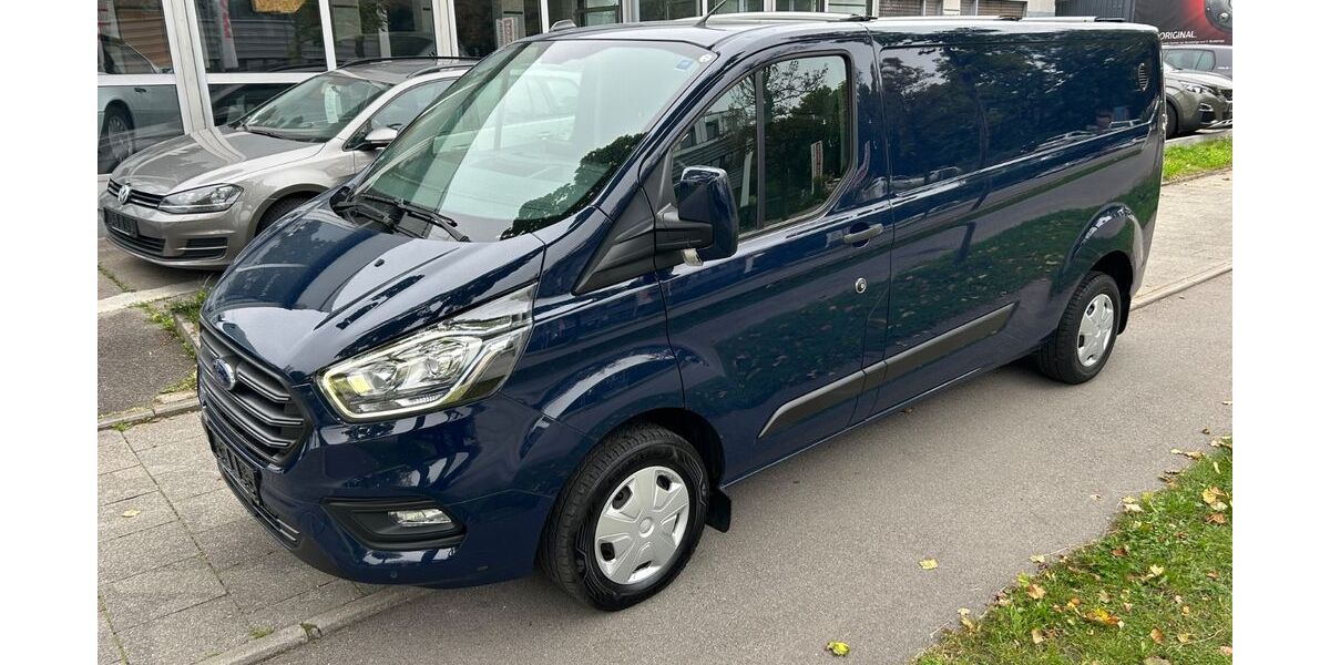 Ford Transit Custom 66.332 km 17.990 € München 81825