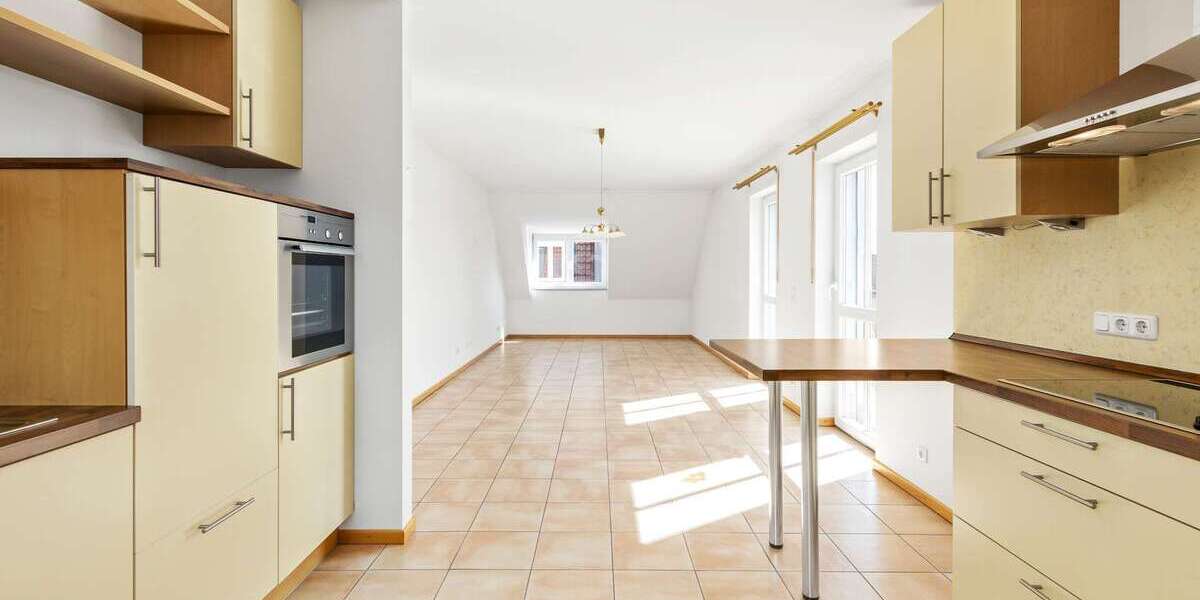 Ruhig gelegen in kleiner Wohnanlage | Helle, top gepflegte Maisonette-Wohnung - Dachgeschoßwohnung Karlsfeld | Angebot:26389541