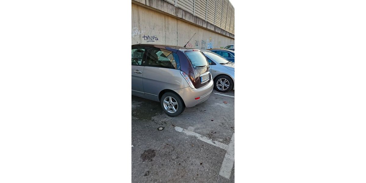 Lancia Ypsilon 157.000 km 2.500 &euro; Neu Esting-Olching 82140
