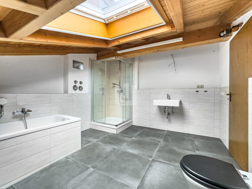 WINDISCH IMMOBILIEN – Gewerbeimmobilie mit vier Büros und einer Wohnung - ideal für den Mittelstand 10.5 zimmer