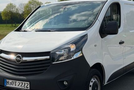 Opel Vivaro 95.000 km 8.900 &euro; Hohenbrunn 85662