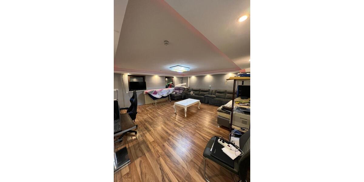 Doppelhaushälfte Weichs - 6 Zimmer, 160 m&sup2;, 2.800&euro; | Angebot:25841108