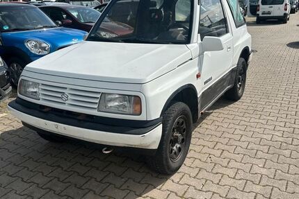 Suzuki Vitara 5.320 km 2.499 &euro; MÜNCHEN 81243
