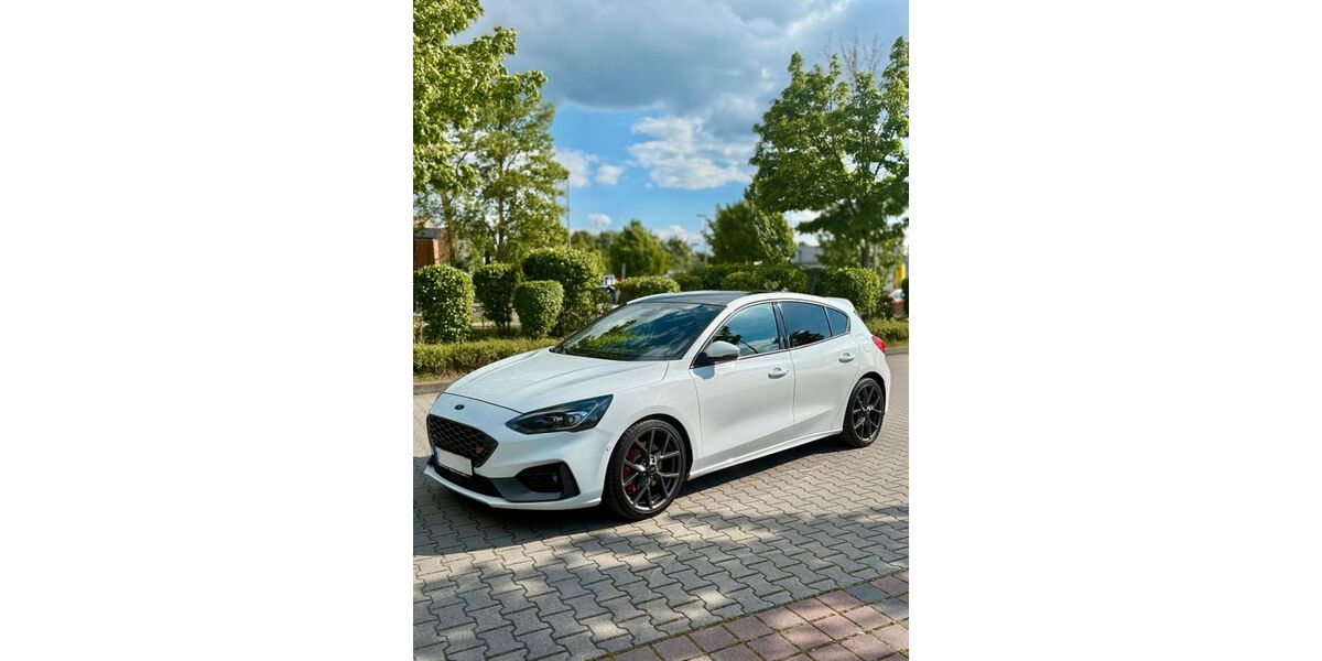 Ford Focus 107.500 km 19.890 &euro; Kirchheim bei München 85551