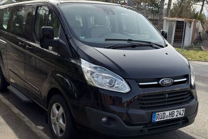 Ford Tourneo Custom 84.000 km 22.999 &euro; Fürstenfeldbruck 82256