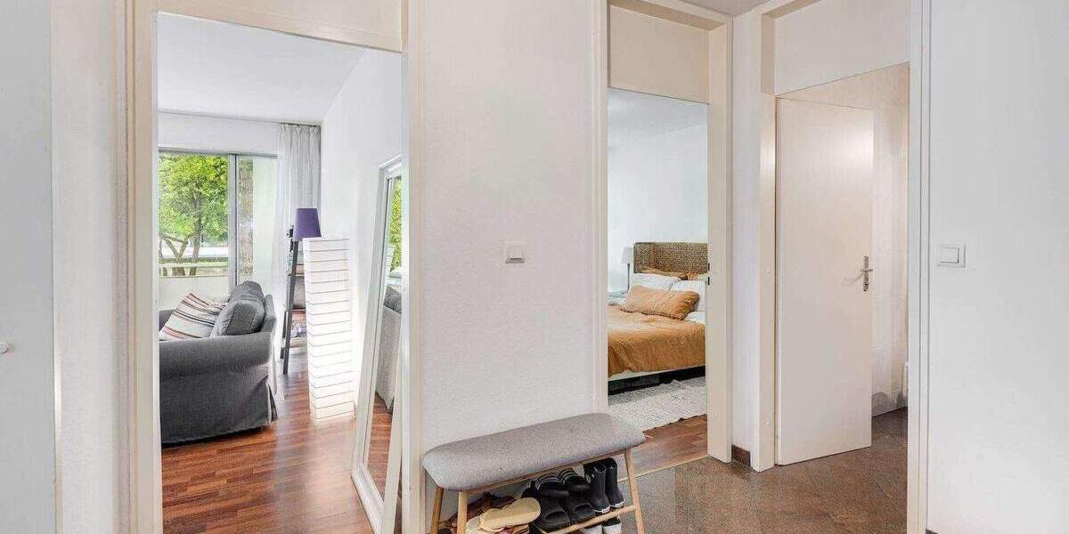 Etagenwohnung München Bogenhausen - 2 Zimmer, 71 m&sup2;, 439.000&euro; | Angebot:25667322