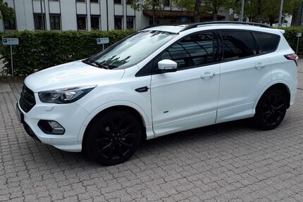 Ford Kuga 80.500 km 13.990 &euro; Grasbrunn 85630