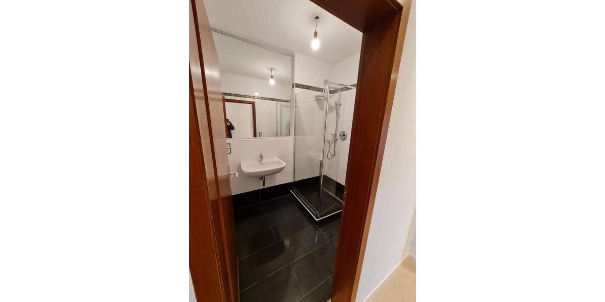 Dachgeschoßwohnung Olching - 2 Zimmer, 41 m&sup2;, 980&euro; | Angebot:26416390
