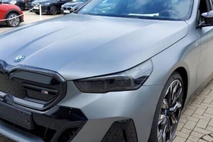 BMW i5 2.280 km 72.800 &euro; München 80939