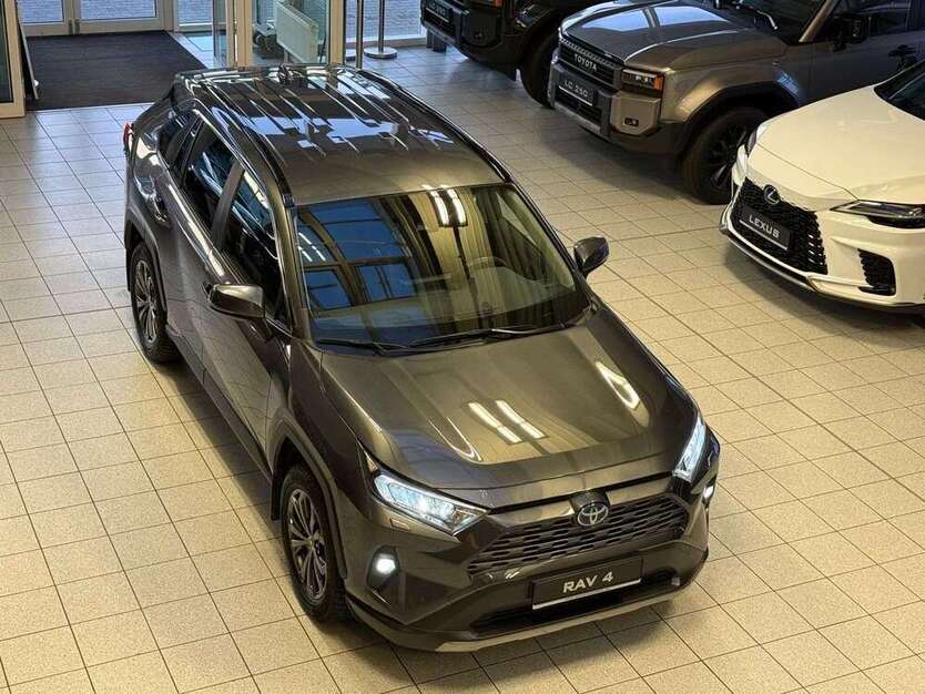 RAV 4