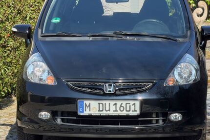 Honda Jazz 90.226 km 2.500 &euro; Baierbrunn 82065