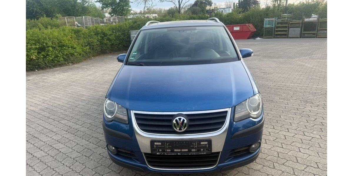 VW Touran 176.000 km 2.999 &euro; München 81245