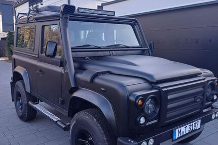 Land Rover Defender 275.800 km 36.990 &euro; Oberhaching 82041
