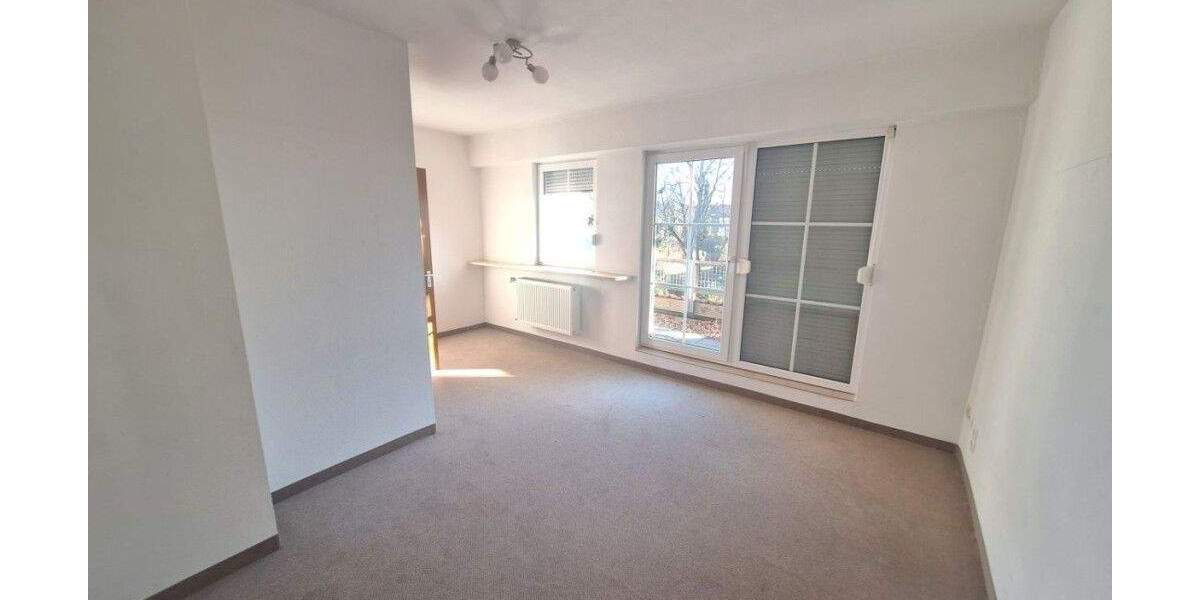 **Komfortables REH mit EBK, herrlichem Garten und Garage in Neufahrn (S1)** 4 zimmer