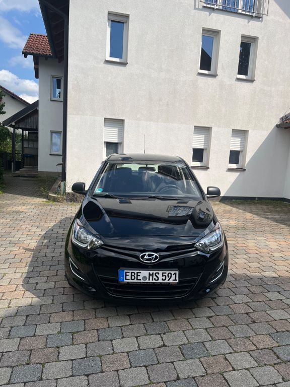 i20