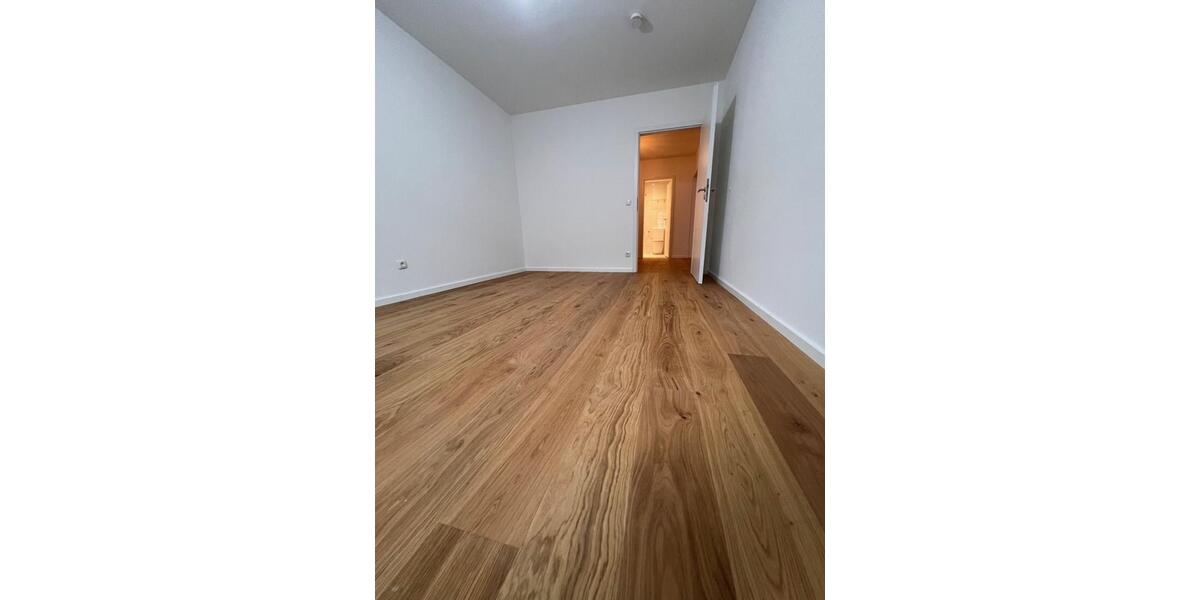 freie, renovierte, ruhige und elegante 2,5-Zimmer Whg.(Innenhof) 2.5 zimmer