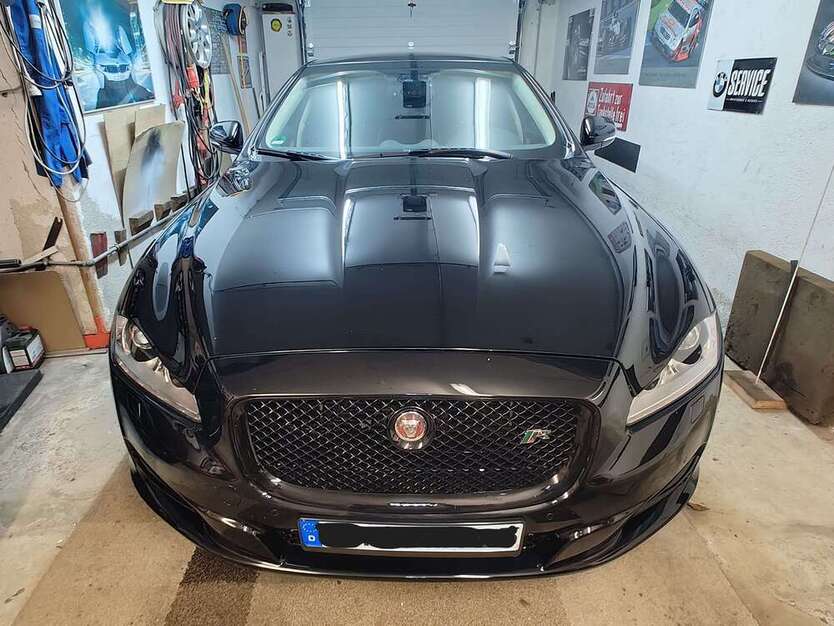 XJ