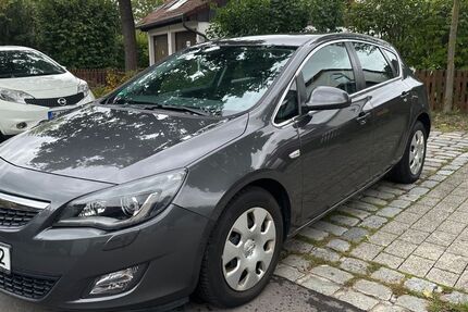 Opel Astra 240.000 km 2.800 &euro; Haar 85540