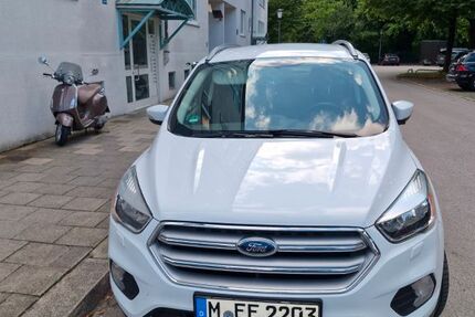 Ford Kuga 168.000 km 10.000 € MÜNCHEN 80937