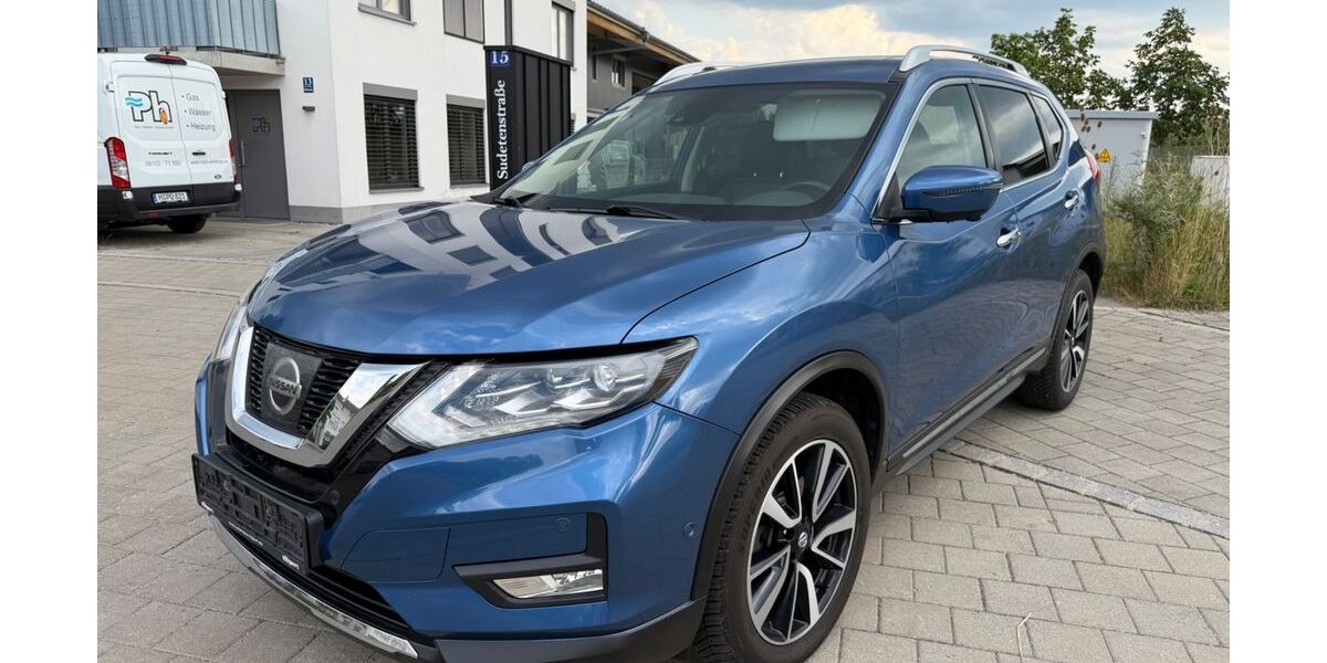 Nissan X-Trail 211.000 km 11.900 &euro; Höhenkirchen-Siegertsbrunn 85635