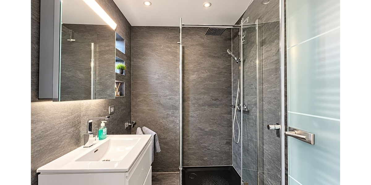 Modernes Apartment in zentraler Lage am OEZ (U1U3) - Etagenwohnung München Moosach | Angebot:27722726