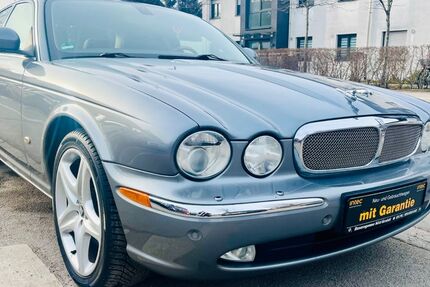 Jaguar XJ 197.000 km 9.900 &euro; München 81825