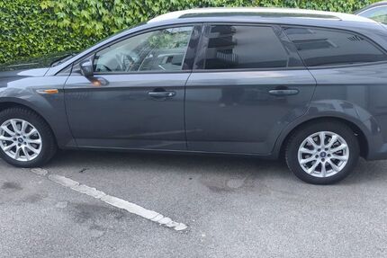 Ford Mondeo 256.500 km 4.300 &euro; Planegg 82152