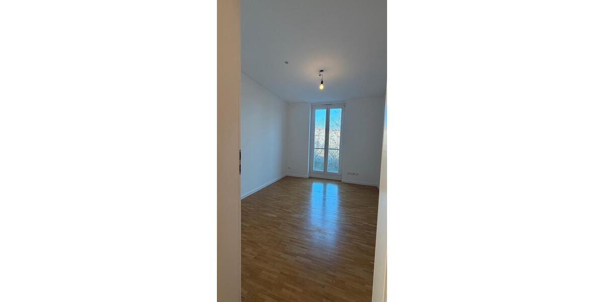 4 Zi. Whg. Alt-Riem-1.OG-XXL Keller-Stellplatz-Ohne Provision 4 zimmer