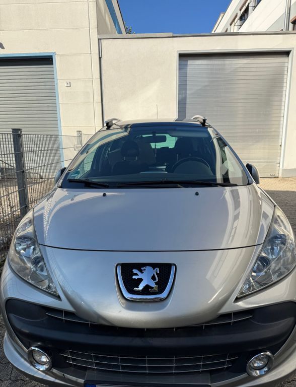 Peugeot 207 249.000 km 1.545 € München 81829