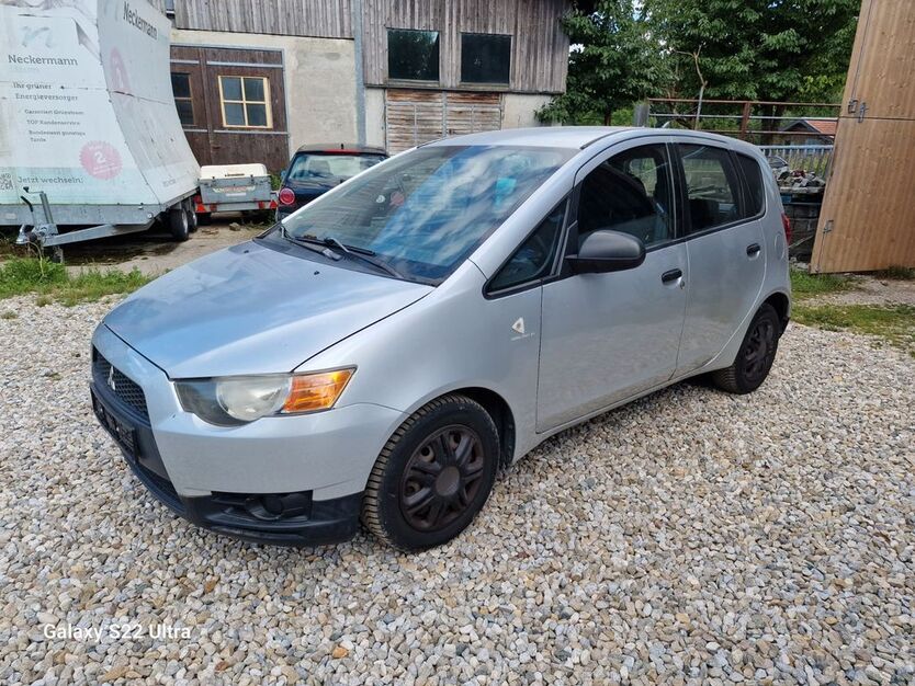 Mitsubishi Colt 196.000 km 1.999 € Neufahrn 85375