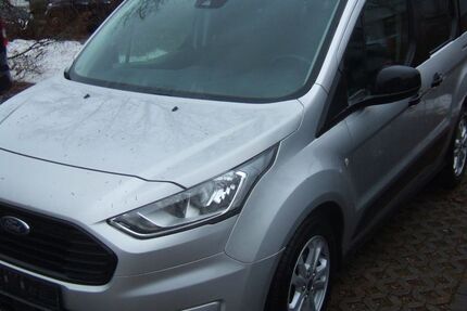 Ford Tourneo Connect 1.630 km 22.900 € Glonn 85625