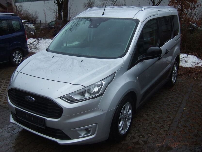 Ford Tourneo Connect 1.630 km 22.900 € Glonn 85625