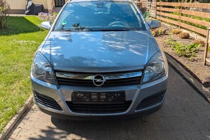 Opel Astra 141.265 km 1.990 &euro; Gröbenzell 82194