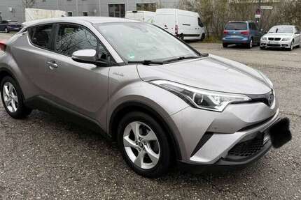 Toyota C-HR 142.000 km 15.990 € Germering 82110