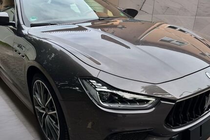 Maserati Ghibli 32.320 km 55.400 € Puchheim 82178