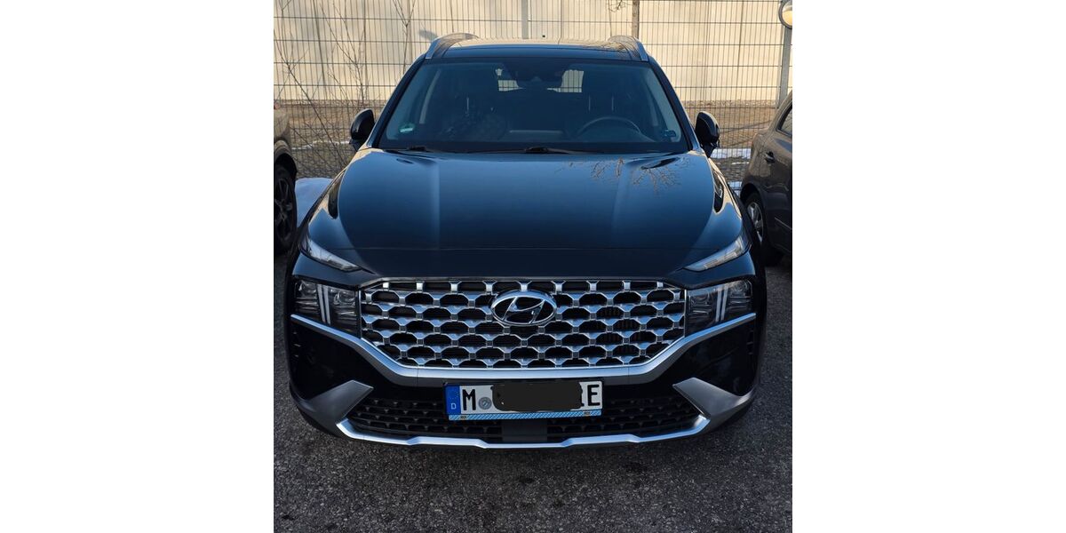 Hyundai SANTA FE 21.700 km 36.500 &euro; München 80637