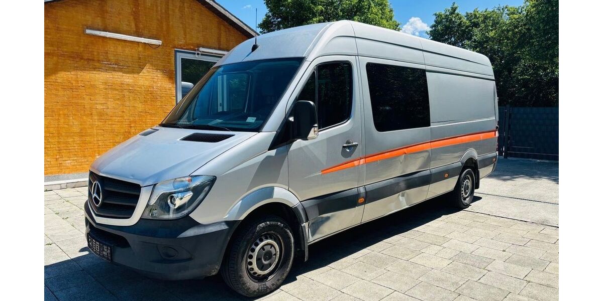 Mercedes-Benz Sprinter 245.000 km 17.990 &euro; München 81825