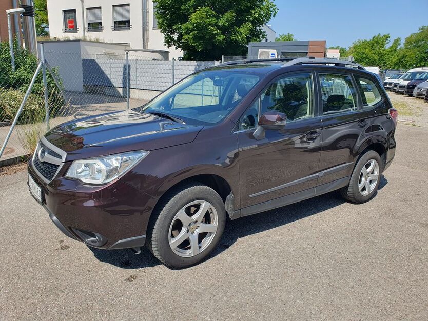 Subaru Forester 156.000 km 12.900 € München 81825