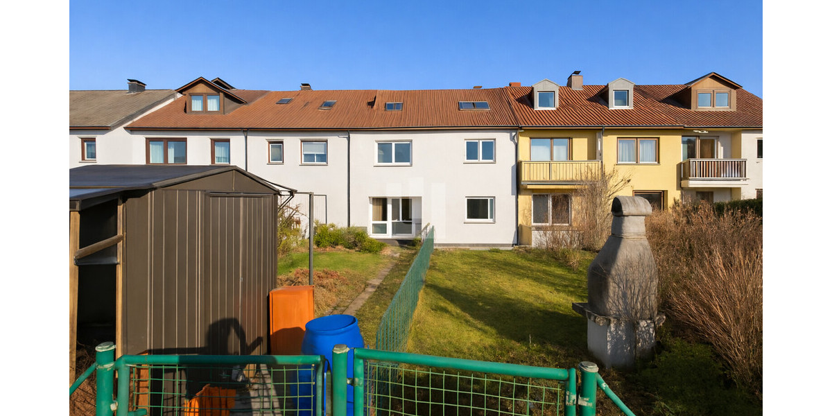 WINDISCH IMMOBILIEN - Halbes Reihenhaus mit Garten, Dachboden und Keller in guter Lage v. FFB - Etagenwohnung Fürstenfeldbruck | Angebot:24474861